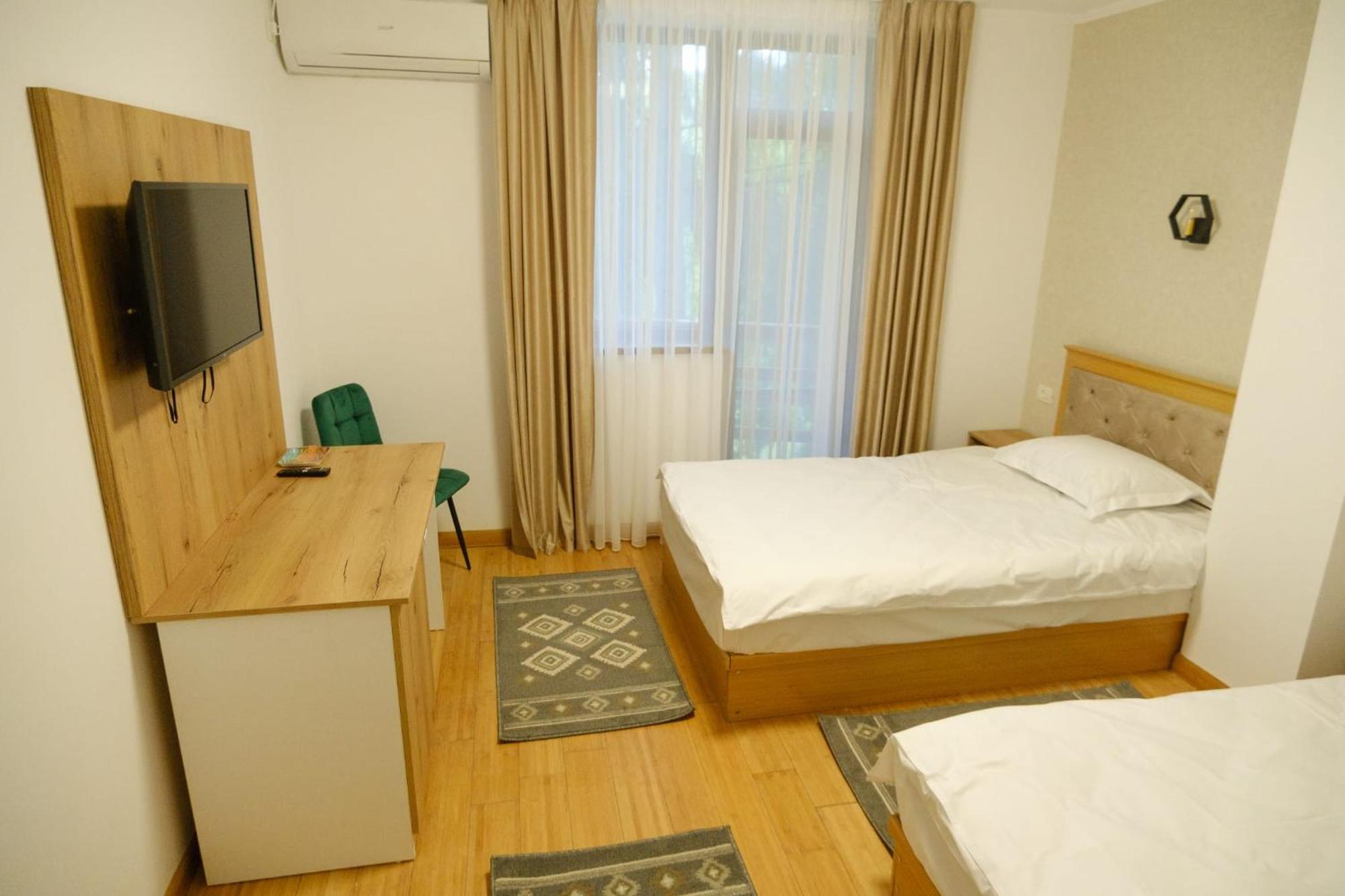 Hotel Parc Geoagiu Băi Buitenkant foto